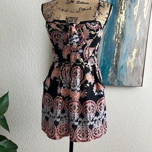 NWOT About A Girl Romper Women LG Black Padded Floral Sweetheart Neckline Preppy